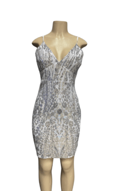 Vestido Corto Blanco con Brillos y Tirantes Finos – Modelo 9234